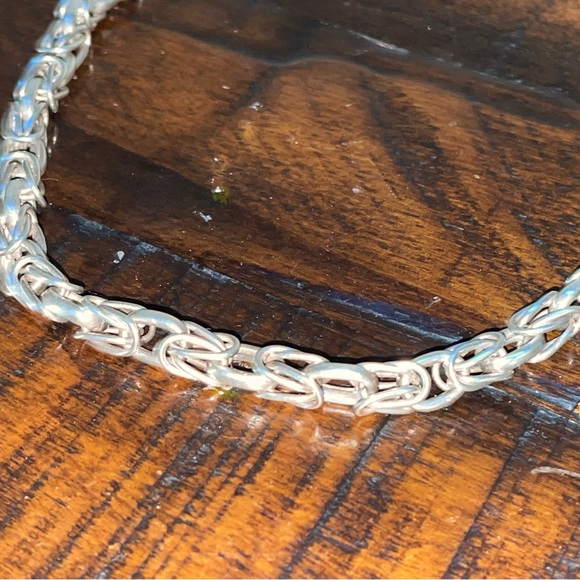 Solid Silver Italian Necklace - Picture 4 of 7